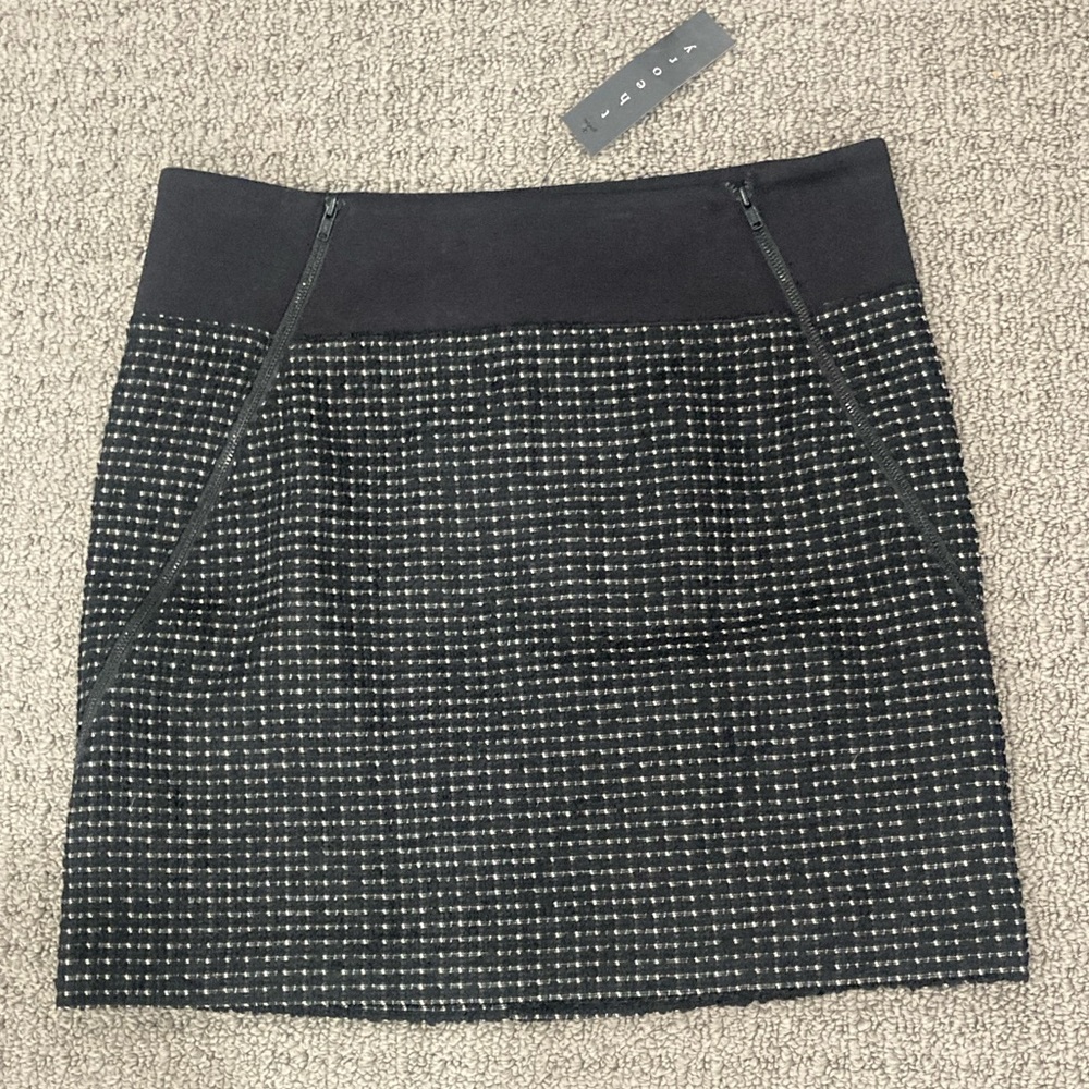 Theory Gretchyn Perennial Black Gray Zipper Wool Blend Mini Skirt size 2 NWT